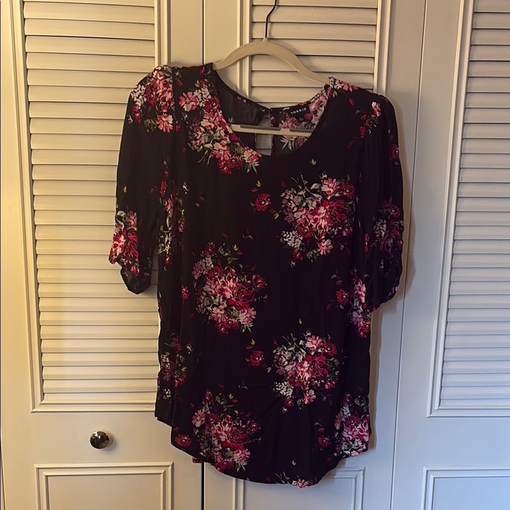 Torrid Pink and Black Floral Puff Sleeve Blouse